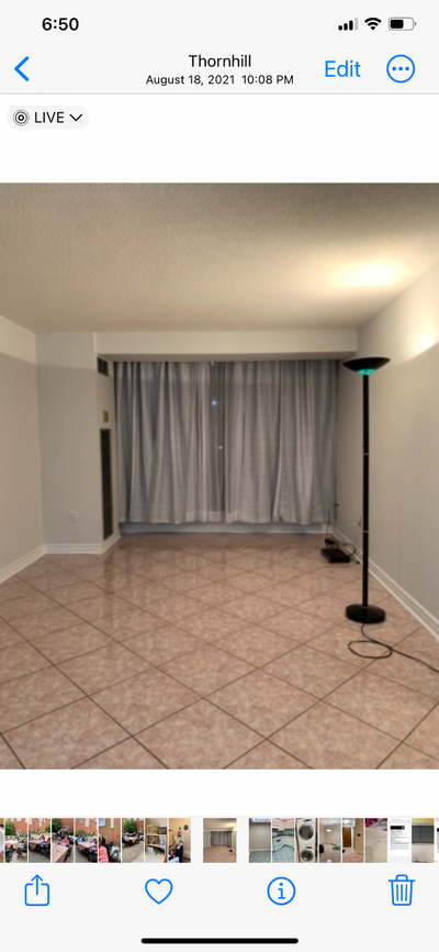 Conservatory in Thornhill 2 beds, 2 bath 2 parking. Indoor swimming, gym, and more. Clark and Hilda