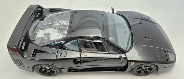 Ferrari F40 Light Weight Version Nero Black 1:18 Diecast Kyosho in Arts & Collectibles in Markham / York Region - Image 5
