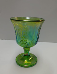 Vintage 1970s Indiana Green Rainbow Carnival Glass Grape Design