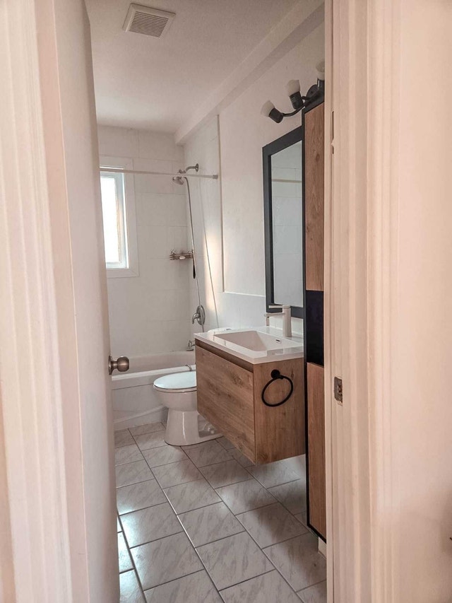 36 Rue Montcalm — photo 2