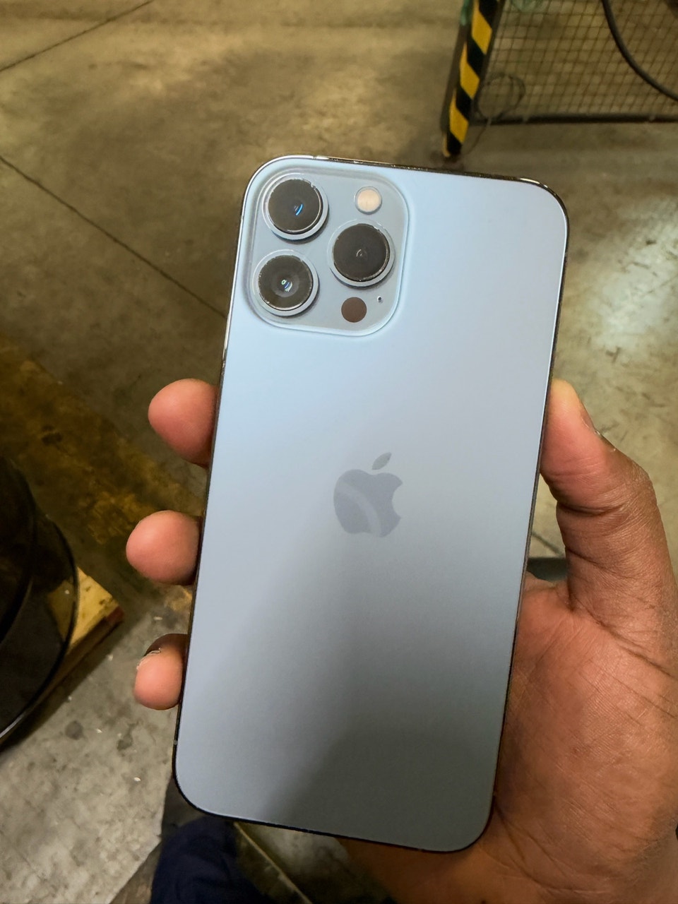 Apple iPhone 13 Pro Max | Cell Phones | Mississauga / Peel Region ...