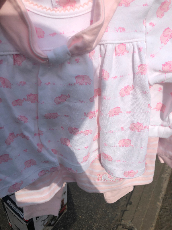Article pour bebe dans Vêtements - 9 à 12 mois  à Laval/Rive Nord - Image 3