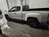 2017 GMC Canyon only 16,000kms 