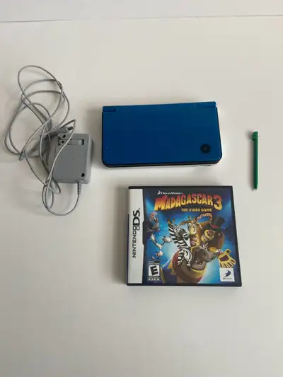 Nintendo dsi xl bundle , View more