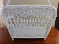 Vintage Retro White Wicker Rattan Magazine Rack