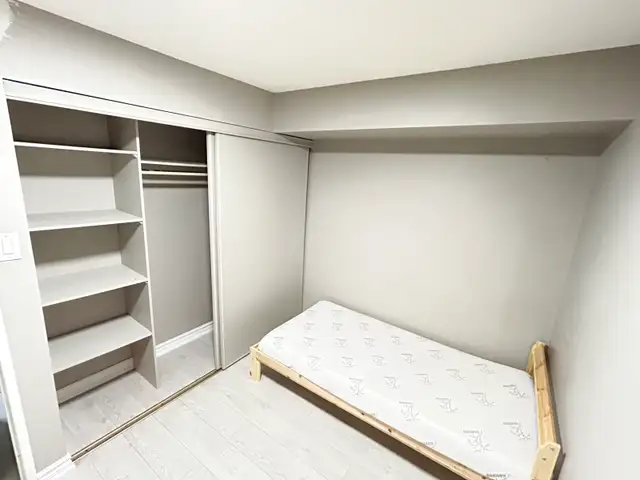 Room for rent-near UTSC and centennial college morningside in Room Rentals & Roommates in City of Toronto - Image 9