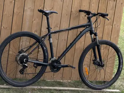 Up for sale is a Rocky Mountain hardtail mountain bike with 27.5-inch wheels and a large frame, perf...