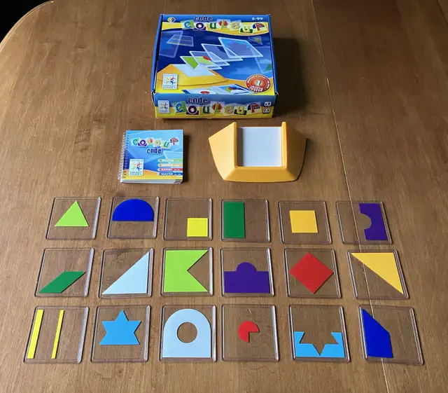 Smart Games Code Couleur (Colour Code)  Game, Complete in Toys & Games in City of Montréal - Image 2