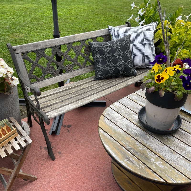 Vintage Cast Garden Bench Patio & Garden Furniture Oshawa / Durham