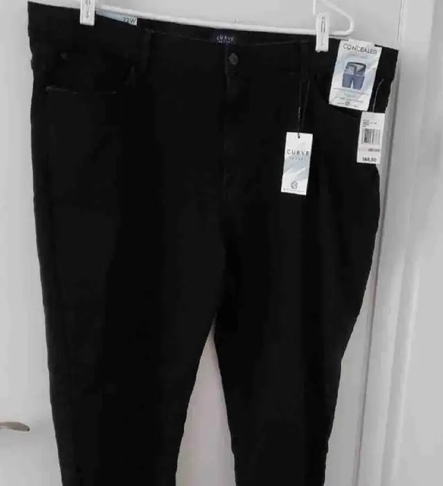 Jean neuf Taille plus à 10$ in Women's - Bottoms in Longueuil / South Shore - Image 2