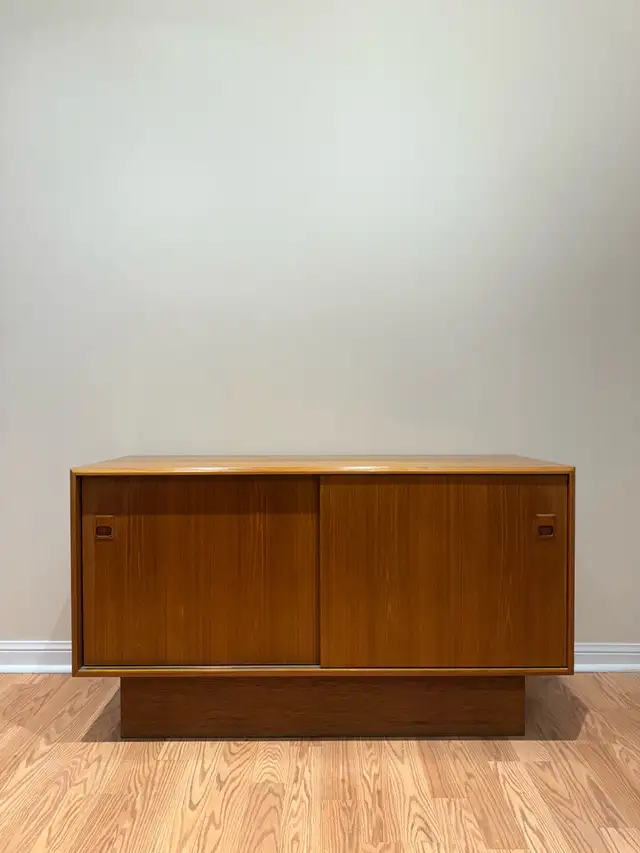 Mid Century Teak Sideboard in Hutches & Display Cabinets in Markham / York Region - Image 3