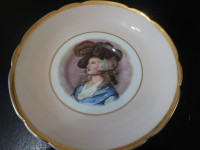 Petite assiette en porcelaine anglaise par Regency  Ltd