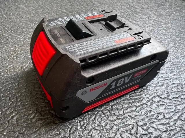 Bosch 18-Volt 4.0Ah Lithium-Ion Battery551578491474432001