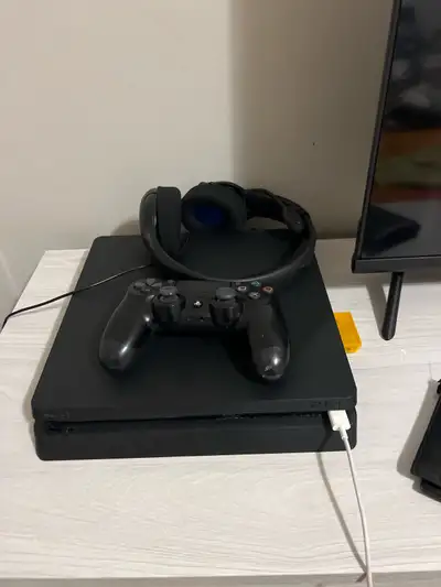 PlayStation 4, View more