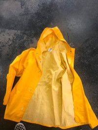 Men’s medium Helly Hansen rain jacket