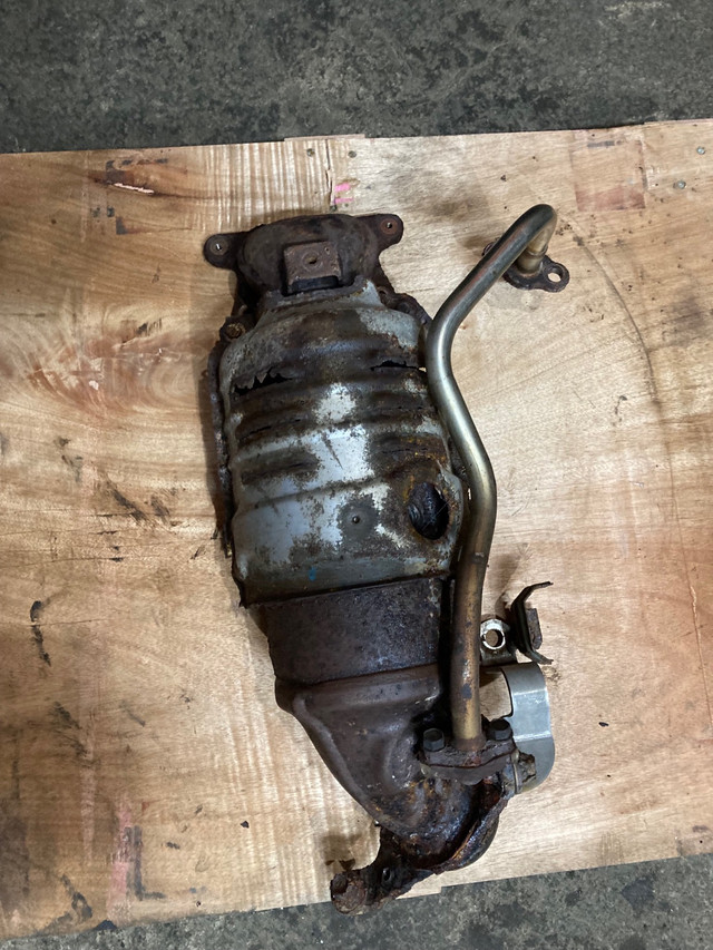 Catalyseur honda civic 1.8l 2006-2011 dans Moteur, Pièces de Moteur  à Laurentides