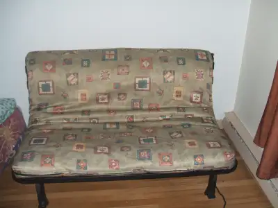 Futon (divan-lit), View more