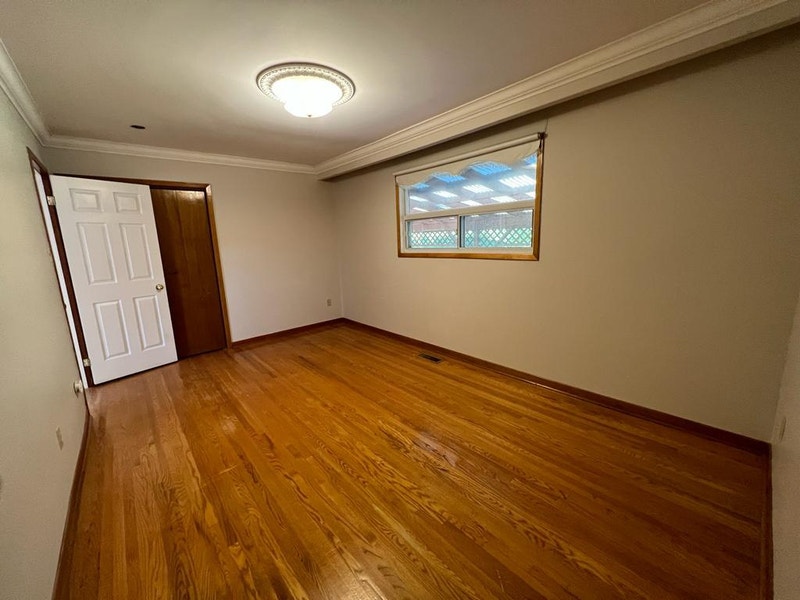 Rooms available for November Room Rentals & Roommates Mississauga