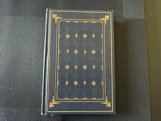 Cheaper by the Dozen: International Collector's Edition (1970's) in Fiction in Gatineau - Image 2