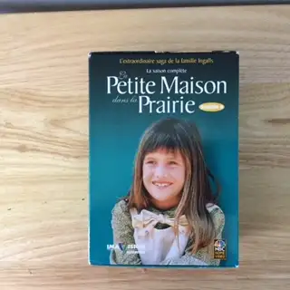 DVD, (La petite maison dans la prairie), quantité de 8 coffrets, View more