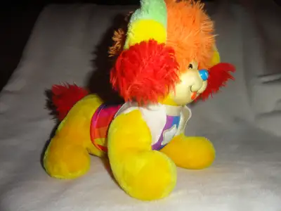 Chiot d'Azurine ( PUPPY BRITE ) Mattel Hallmark Vintage 1983. Propre. Mesure environ 9 po de haut. M...