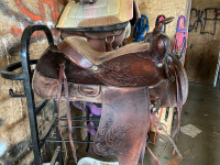 15” western saddle 