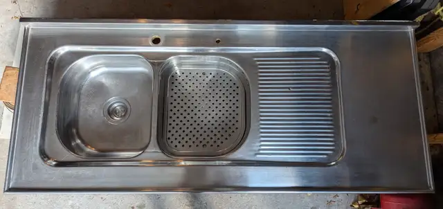 Kitchen Sink/counter63738353555843120