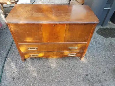 Antique Cedar Line Chest 2 cedar lined drawers, deep trunk , treasures panel 40 " L 18" W 27"H