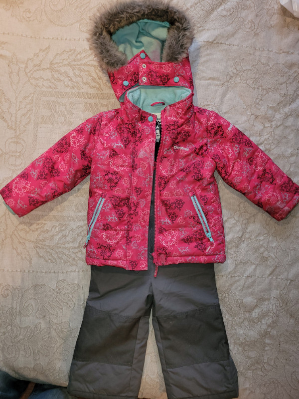 Osh Kosh winter snow suit in Clothing - 3T in City of Toronto
