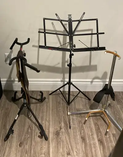 Lutrins de Musique et Supports de Guitars, View more