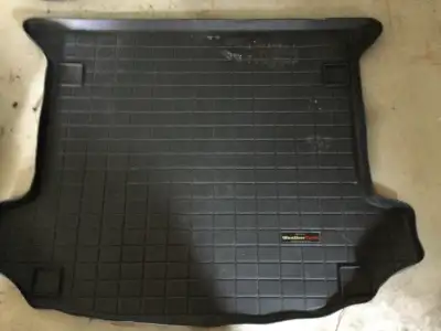 Full set weather tec floor mats out of 2022 xt5 good condition, please contact 6136025442 or tapw@sy...