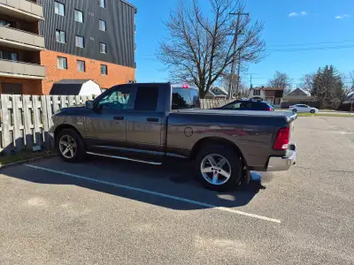 Clean, PW windows, PW locks, tilt steering, cruise control, Runs wells, needs tires, mx4bakflip tonn...