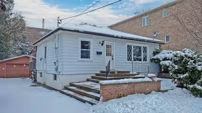 Bayview & Major Mackenzie rooms for rent This house is provided to rent by Weizhen tang , a former m...