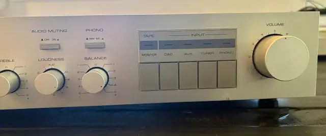 Yamaha A-400 Stereo Integrated amplifier63760519109891122