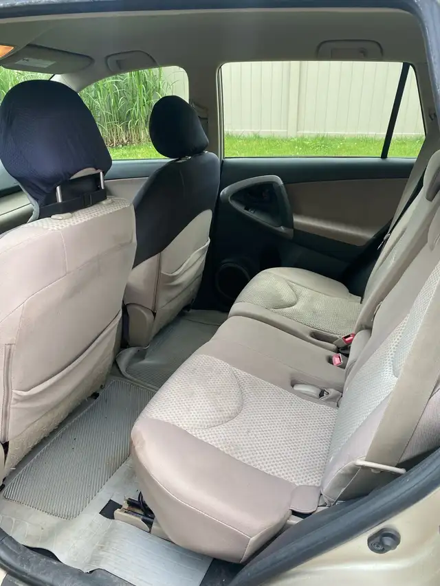 2008 Toyota RAV4 V6 in Cars & Trucks in Ottawa - Image 10