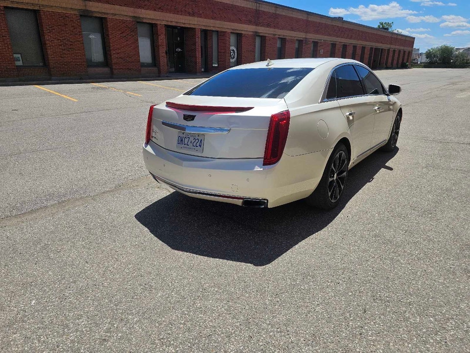 Cadillac Xts 2014 photo 3