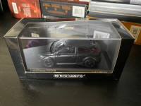 1:43 Diecast MINICHAMPS Ford Focus RS500 2010 Black Seats