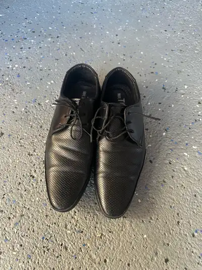 Men’s Dress Shoes Size 9, View more