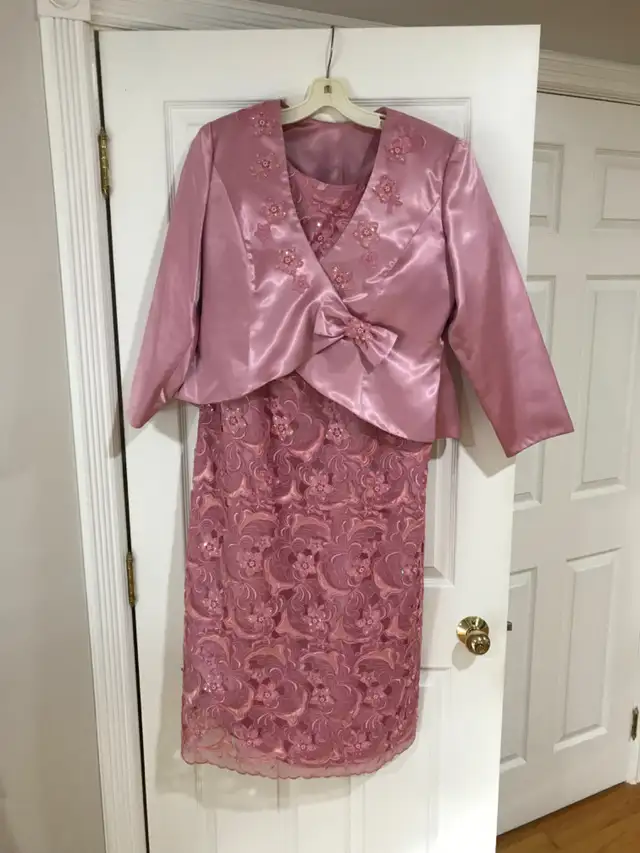 Formal dress with jacket in Women's - Dresses & Skirts in Mississauga / Peel Region - Image 2