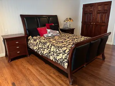 5 pc High End Hardwood (Mahogany) Bedroom Suite, View more