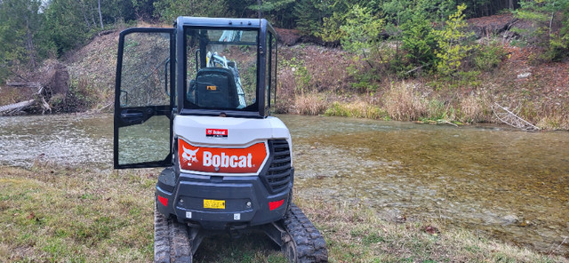 E26 Bobcat Mini Excavator - LIGHTLY USED! in Heavy Equipment in Barrie - Image 4