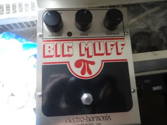 Pedals: Ibanez/Big Muff/Morley Wah/Black FingerC(sell/trade) in Amps & Pedals in City of Toronto - Image 2