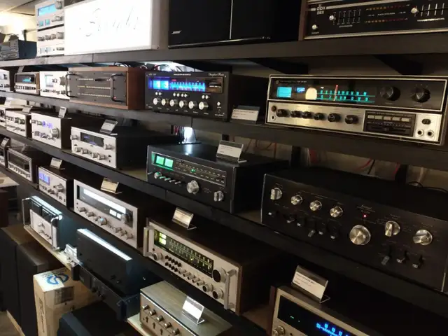 LOOKING TO PURCHASE VINTAGE STEREO GEAR, AMPLIFIERS, REELS ETC in General Electronics in North Bay - Image 4