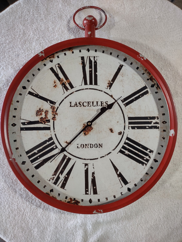 Pocket watch clock in Home Décor & Accents in Renfrew