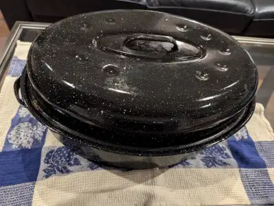 Large 16" enamel roaster with lid, View more