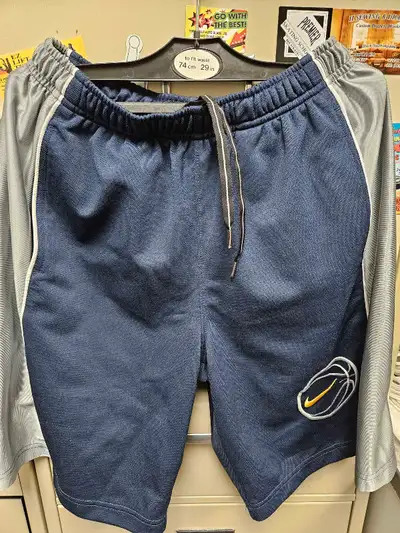 Hardly worn, boys Nike shorts aged 10-12 yrs