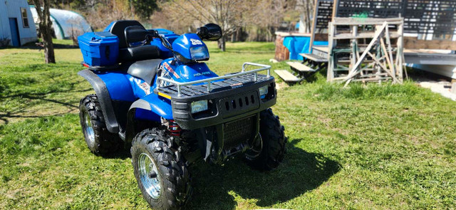 700 TWN Sportsman Polaris 4x4 like New  in ATVs in Nelson - Image 2