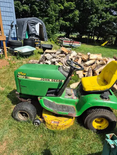 john deere and craftman, View more
