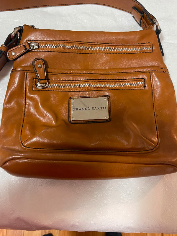 Franco Sarto~Crossbody purse~Messenger Bag in Women's - Bags & Wallets in Barrie - Image 2