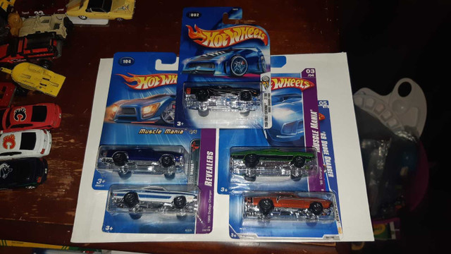 1969 Dodge Charger Hot Wheels lot of 5 variations  in Toys & Games in Guelph